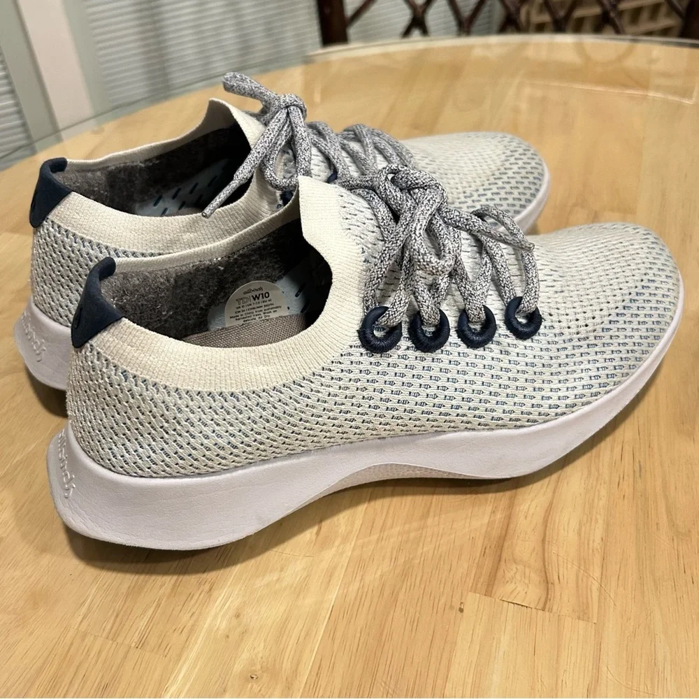 Women’s Allbirds Size 10 - Picture 4 of 8